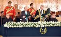 Zardari redux: handshakes, cheers and a presidential oath