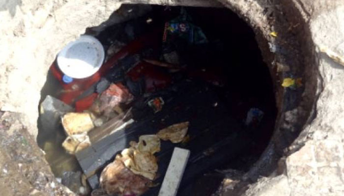 A photo of a manhole in Karchi, Pakistan.—X/File