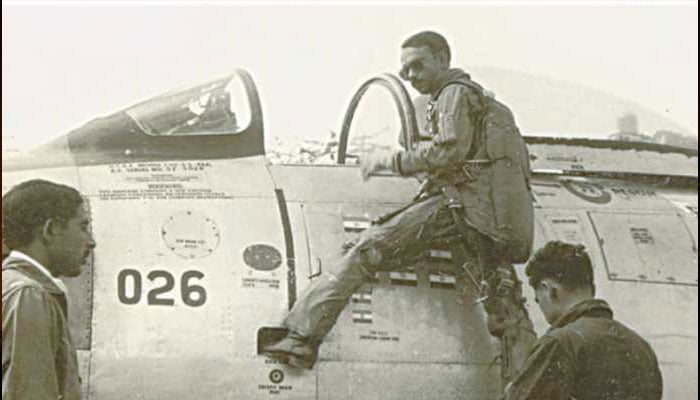 MM Aalam getting on his fighter plane. — X@PakDefence/File