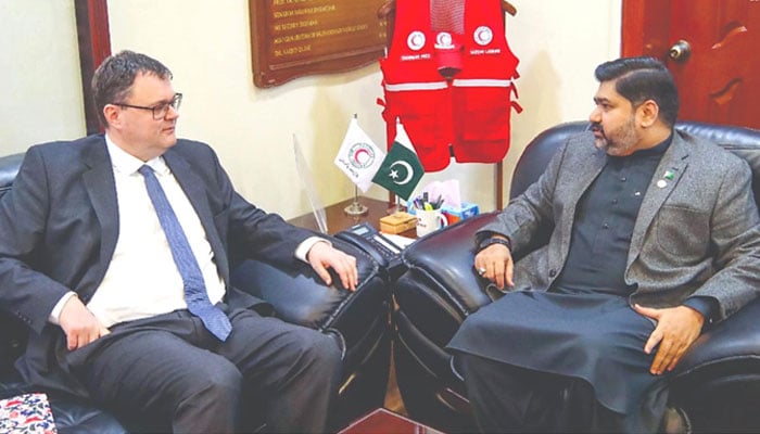 Per Albert Ilsaas, Ambassador of Norway meet Chairman Red Crescent Pakistan Sardar Shahid Ahmed Laghari on March 18, 2024. — INP
