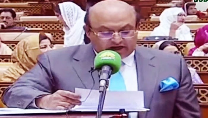Punjab Finance Minister Mian Mujtaba Shuja ur Rehman presenting budget in the provincial assembly on March 18, 2024. — Screengrab/Radio Pakistan