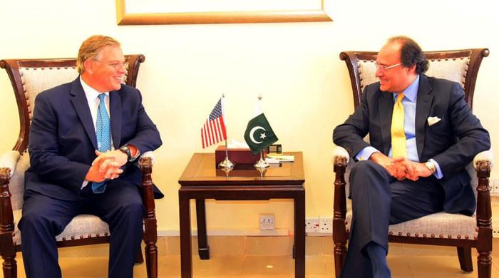 Pakistan seeks to boost ties with US, China amid IMF deal hope