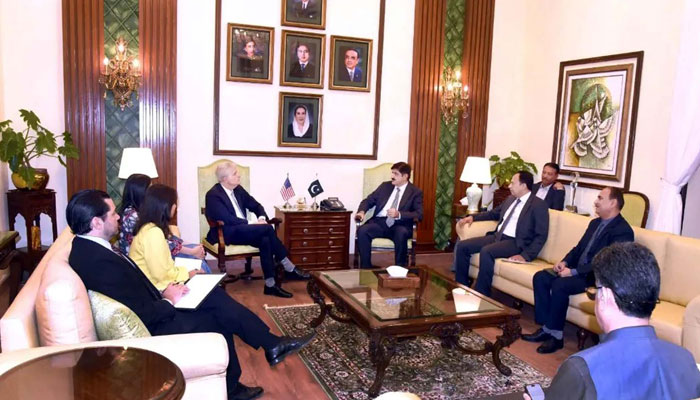 Sindh Chief Minister, Syed Murad Ali Shah exchangs views with Conrad Tribble, Consul General of America and Kate Somvongsiri, USAID Pakistan Mission Director during a meeting at CM House in Karachi on March 22, 2024. — PPI