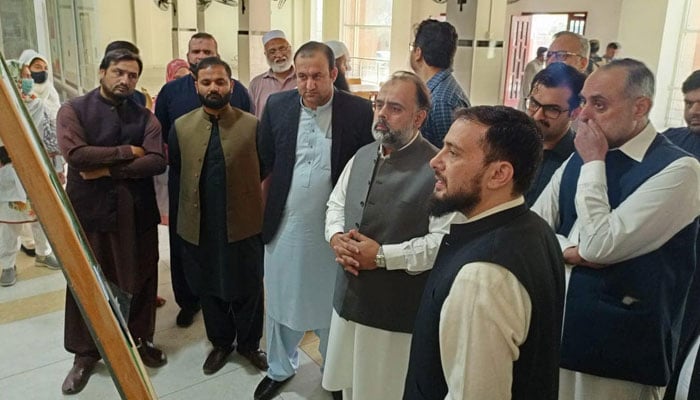 Provincial Health Minister Syed Qasim Ali Shah pays a surprise visit to Hayatabad Fountain House and Khyber Institute of Child Health Care on March 25, 2024. — Facebook/Syed Qasim Ali Shah