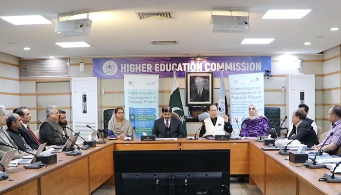 Dr Zia Ul-Qayyum, Executive Director, HEC chairs the 8th Steering Committee (SC) meeting at the Higher Education Commission (HEC) Secretariat, Islamabad on March 25, 2024. — Facebook/Higher Education Commission, Pakistan