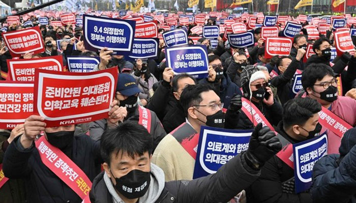 This image shows the South Korea doctors in a protest. — AFP/File