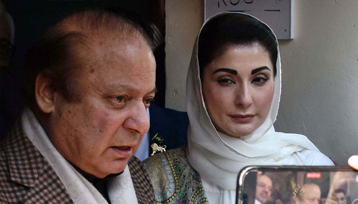 PML-N supremo Nawaz Sharif  (left) pictured alongside his daughter and Punjab CM Maryam Nawaz Sharif  as he speaks to the media. — APP/File
