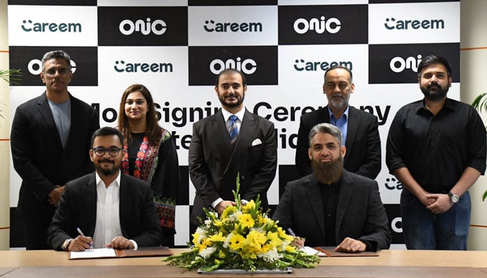 The MoU was signed by Omer Bin Tariq, country head of Onic Pakistan, and Imran Saleem, general manager ride hailing at Careem Pakistan, in the presence of Hatem Bamatraf, president and group CEO of PTCL and Ufone 4G. — Facebook/Careem