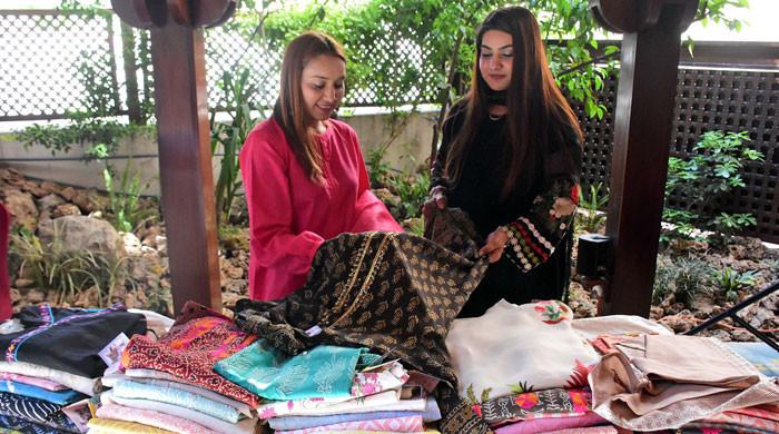 Haggle for Eid deals continues - Vimarsana News