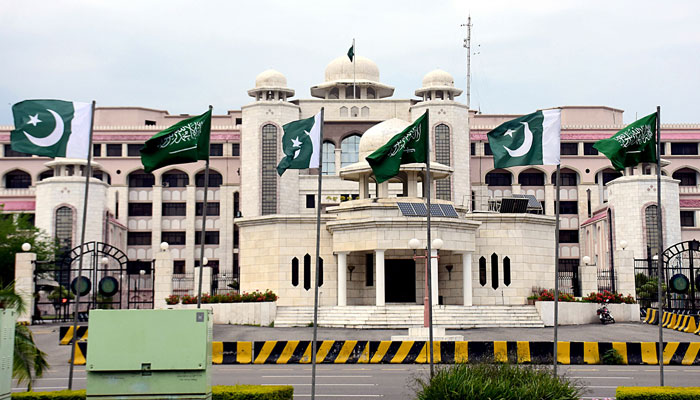 A view of Saudi Arabia and Pakistani national flags placed in front of  PM Secretariat in Islamabad ahead of  Saudi delegations visit led by Foreign Minister Prince Faisal bin Farhan. — Online/File