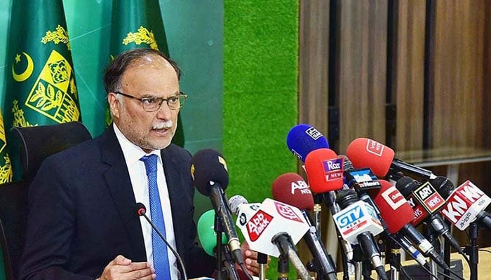 Federal Minister for Planning, Development and Special Initiatives, Prof. Ahsan Iqbal addressing the Press Conference. — APP/File