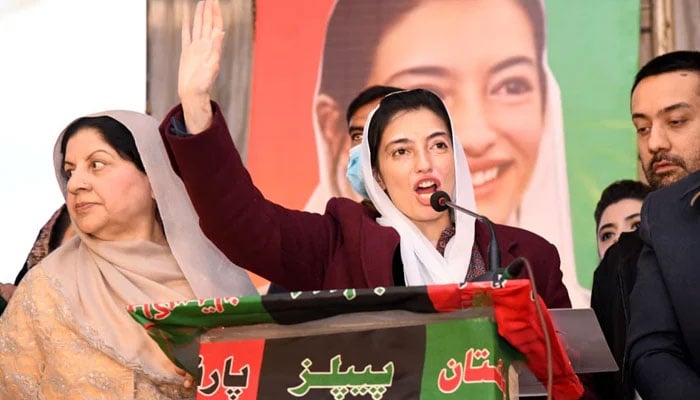 Late Benazir Bhuttos daughter Asifa Bhutto Zardari addresses the Christian community in Bihar Colony on January 23, 2024. — Facebook/Pakistan Peoples Party - PPP