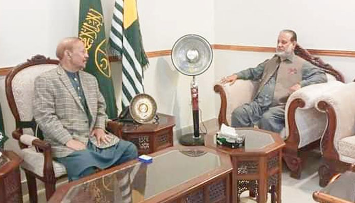 All Jammu and Kashmir Muslim Conference (AJKMC) President Sardar Attique Ahmad Khan meets with AJK President Barrister Sultan Mahmood Chaudhry on April 19, 2024. — Facebook/Sardar Attique Ahmed Khan