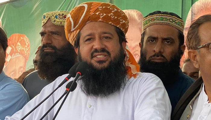 Sindh Jamiat Ulema-e-Islam-Fazl (JUI-F) Secretary General Rashid Mahmood Soomro speaks to the media in this undated image. — Facebook/Rashid Mahmood Soomro