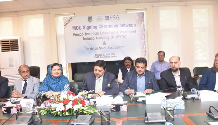 Officials of  Tevta and Pakistan Solar Association (PSA) sign a MOU during A signing ceremony on April 22, 2024. — Facebook/Pakistan Solar Association