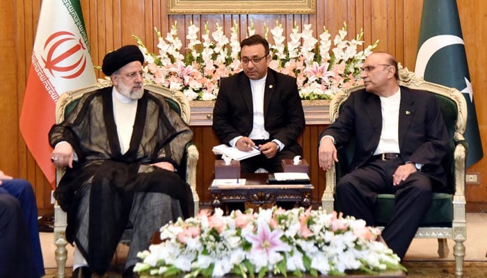President Asif Ali Zardari and the Iranian President, Dr Seyyed Ebrahim Raisi, held a meeting, at Aiwan-e-Sadr on April 22, 2024. — APP/