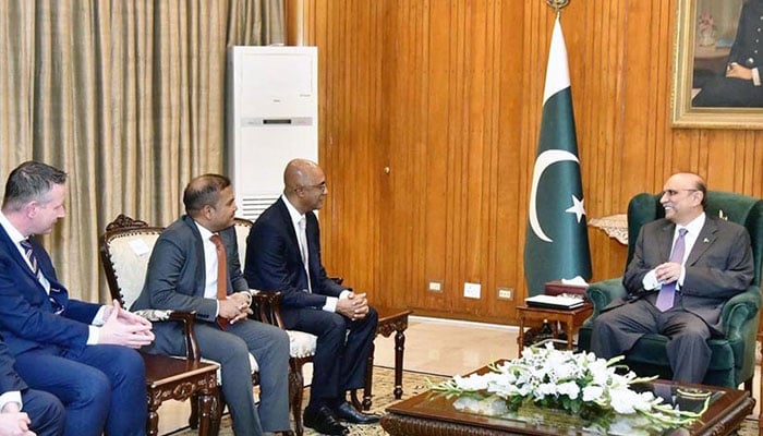 A delegation of Air Asia Aviation Group (AAAG) called on President Asif Ali Zardari at Aiwan-i-Sadr on April 23, 2024. — APP File