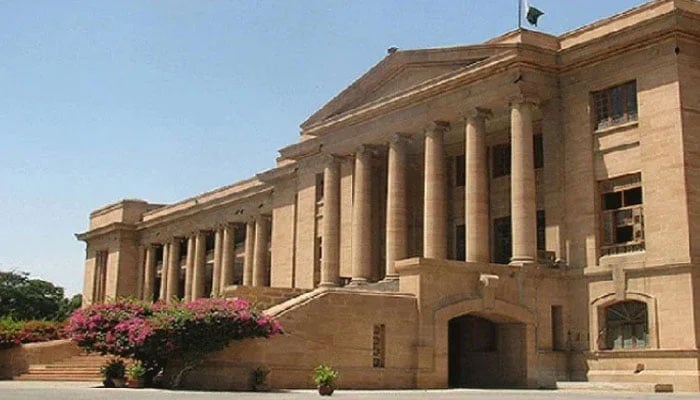 The Sindh High Court (SHC) building in Karachi. — APP File