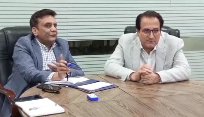 Lahore Development Authority Director General Tahir Farooq (L) chairs an important meeting at the LDA office on April 25, 2024. — Facebook/Lahore Development Authority