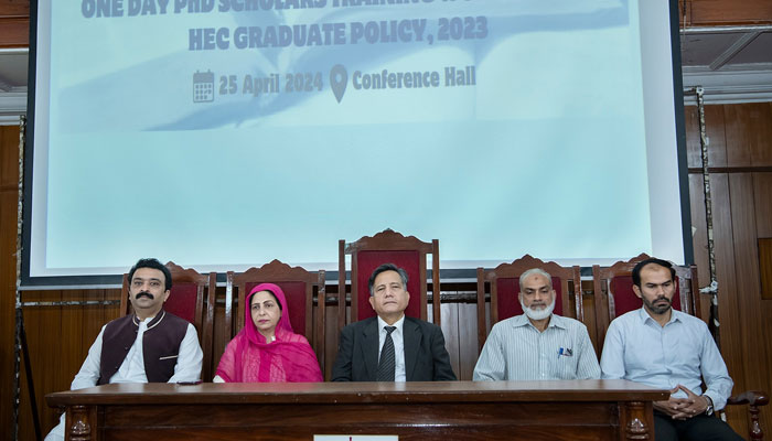 Participants attend the informative “PhD Scholars workshop arranged by the University of Veterinary & Animal Sciences (UVAS) in collaboration with the university’s Quality Enhancement Cell (QEC) on April 25, 2024. — Facebook/UVAS