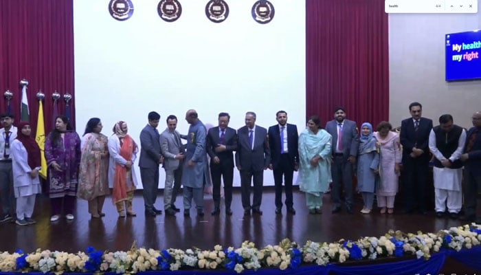 The screenshot shows the concluding moment of the seminar ‘My Health, My Right,’ hosted by Foundation University Islamabad (FUI) at Jinnah Auditorium on April 26, 2024.  — Facebook/fuislamabad
