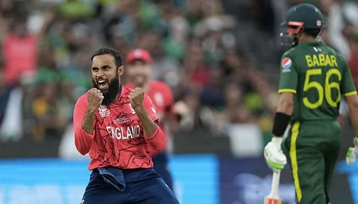 England’s leg-spinner Adil Rashid (L), and Pakistans Skipper batsman Babar Azam. — ICC/File