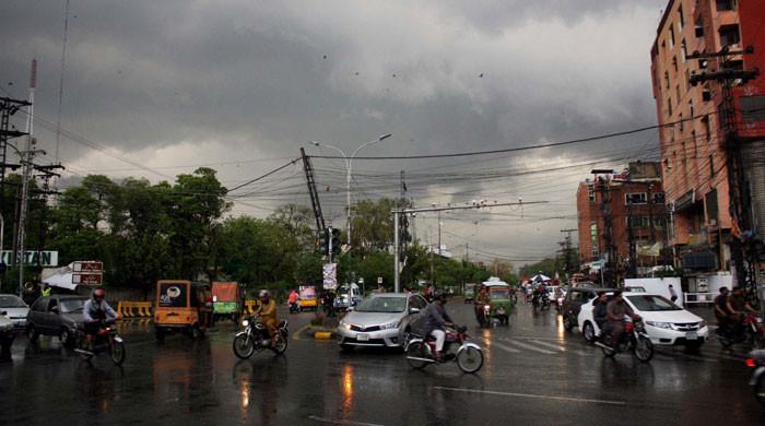 City drenched as downpour hits Lahore, disrupts traffic - Vimarsana News
