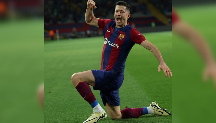 Robert Lewandowski of FC Barcelona celebrates scoring his team’s fourth goal to complete his hat-trick during the LaLiga EA Sports match between FC Barcelona and Valencia CF. — AFP/File