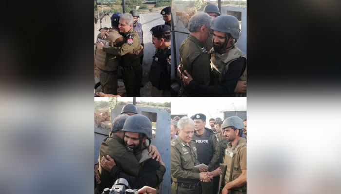 In this college Punjab IG Dr Usman Anwar visits the police checkpost Hazrat Umar Farooq (Jhangi) and meets the brave policemen who foiled the terrorist attack in DG Khan, released on May 1, 2024. — Facebook/Punjab Police Pakistan