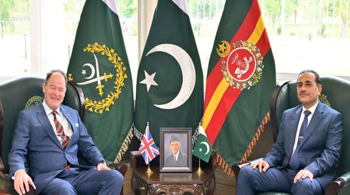 6th Pak-UK regional stabilisation conference: COAS, UK Army general discuss measures to boost bilateral defence ties - Vimarsana News