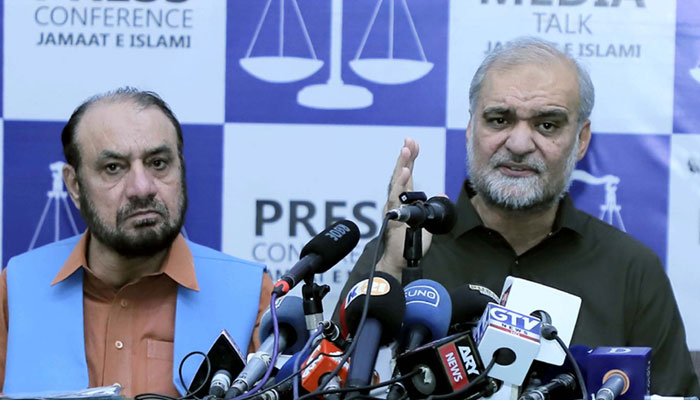Jamat-e-Islami (JI) Chief, Hafiz Naeem-ur-Rehman addresses to media persons during press conference, at Mansoorah in Lahore on May 2, 2024. — PPI