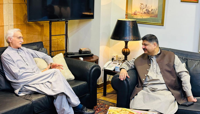Istehkam-e-Pakistan Party (IPP) Punjab–chapter secretary general and MPA Shoaib Siddiqui meets senior politician Jahangir Khan Tareen on May 2, 2024. — Facebook/Shoaib Siddiqui