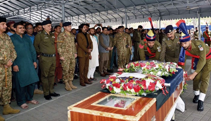 ICP Punjab, Dr Usman Anwar along with Bilal Siddique Kamyana, CCPO Lahore and others offers funeral prayer of constable Ghulam Rasool, in Lahore on May 2, 2024. — PPI