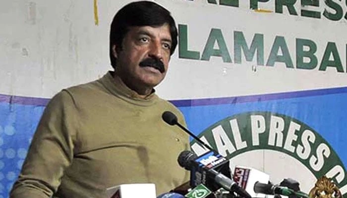 PPP leader Sardar Saleem Haider Khan in this undated photo. — APP
