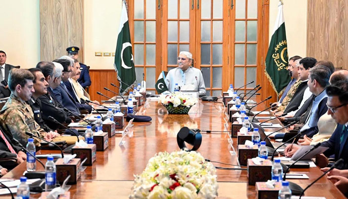 President Asif Ali Zardari is being briefed about the law and order situation and the ongoing development projects in Balochistan on May 7, 2024. — APP
