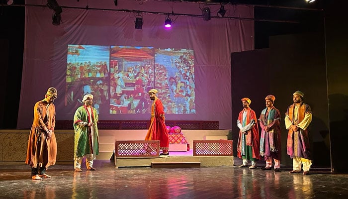 Actors perform a scene during the performance of Dara and a joyful closing ceremony at Alhamra Hall-2 on May 8, 2024. — Facebook/Alhamra Lahore Arts Council