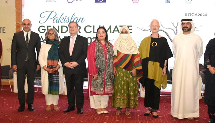 PMS coordinator on climate change &environmental coordination Romina Khurshid Alam in a group photo with the ambassadors of France, EUROPEAN Union, UAE during a ceremony of Pakistan Gender Climate Award 2024 on May 8, 2024. — INP