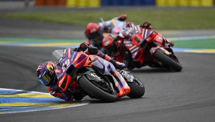 Jorge Martin (L) edged Francesco Bagnaia (R) in a thrilling French MotoGP. — AFP/File