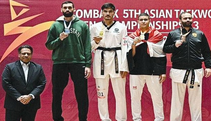 Shahzeb Khan and other Taekwondo players seen in this photo.— X@Khilari.pk/File