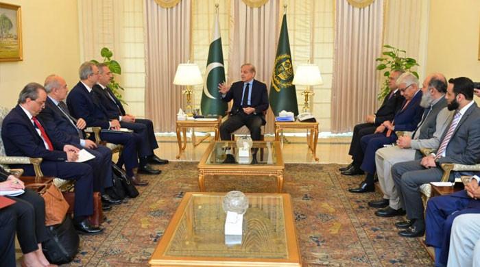 PM invites Turkish firms to expand investment, relocate industries to Pakistan - Vimarsana News