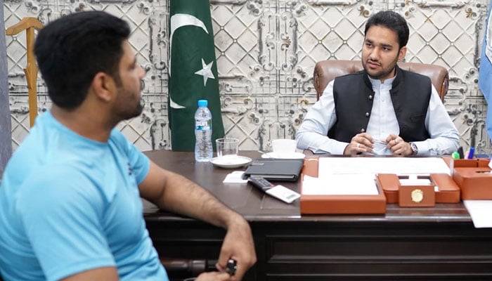 Punjab Minister for Youth Affairs Faisal Ayub Khokhar meets Olympian Arshad Nadeem on May 24, 2024. — Facebook/mpafaisal161