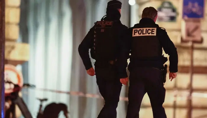 French police seen securing the access to the Bir-Hakeim bridge after a security incident in Paris, France, on December 3, 2023. — Reuters/file