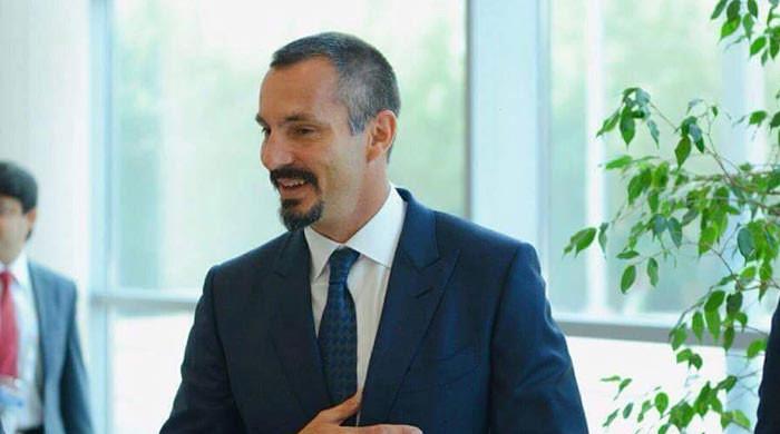 President confers Nishan-e-Pakistan on Prince Rahim Aga Khan - Vimarsana News