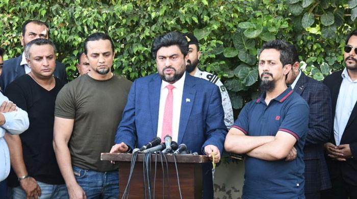 Tessori announces cell at Governor House to follow up on cases of street crime killings - Vimarsana News