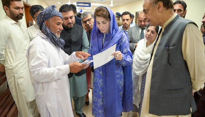 Punjab Chief Minister Maryam Nawaz at the Sahiwal Teaching Hospital on June 14, 2024. — Facebook/Qoum ki awaz Maryam Nawaz