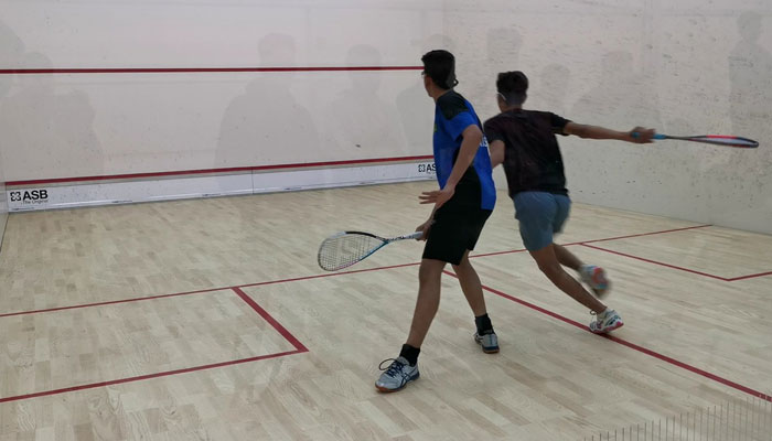 An image of a squash game.— X/@paksquash