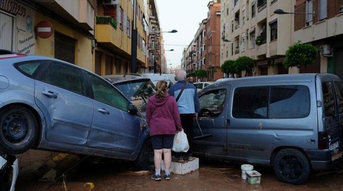 Spain urges flood-stricken residents to stay home during rescue
