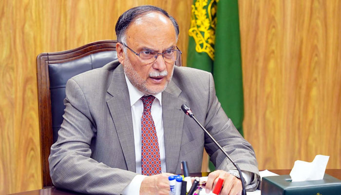 Federal Minister for Planning, and Development, Ahsan Iqbal chairs a meeting to review the progress on the transfer of (Pak PWD) projects to provincial governments under the (PSDP) in Islamabad. — PPI/File