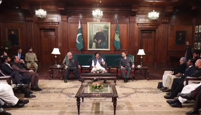 Governor Punjab Sardar Saleem Haider Khan addresses the participants of the 26th National Security Workshop organised by the National Defense University Islamabad at the Governor’s House on November 22, 2024. — Screengrab via Facebook@sardarsaleemhaidergroup
