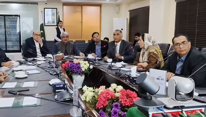 Punjab Health Minister Khawaja Salman Rafique (2nd left) in a meeting with a delegation of the Infection Prevention and Control Foundation (IPAC) at the Department of Specialised Health Care and Medical Education on December 6, 2024. — Screengrab via Facebook@SalmanRafiquePK